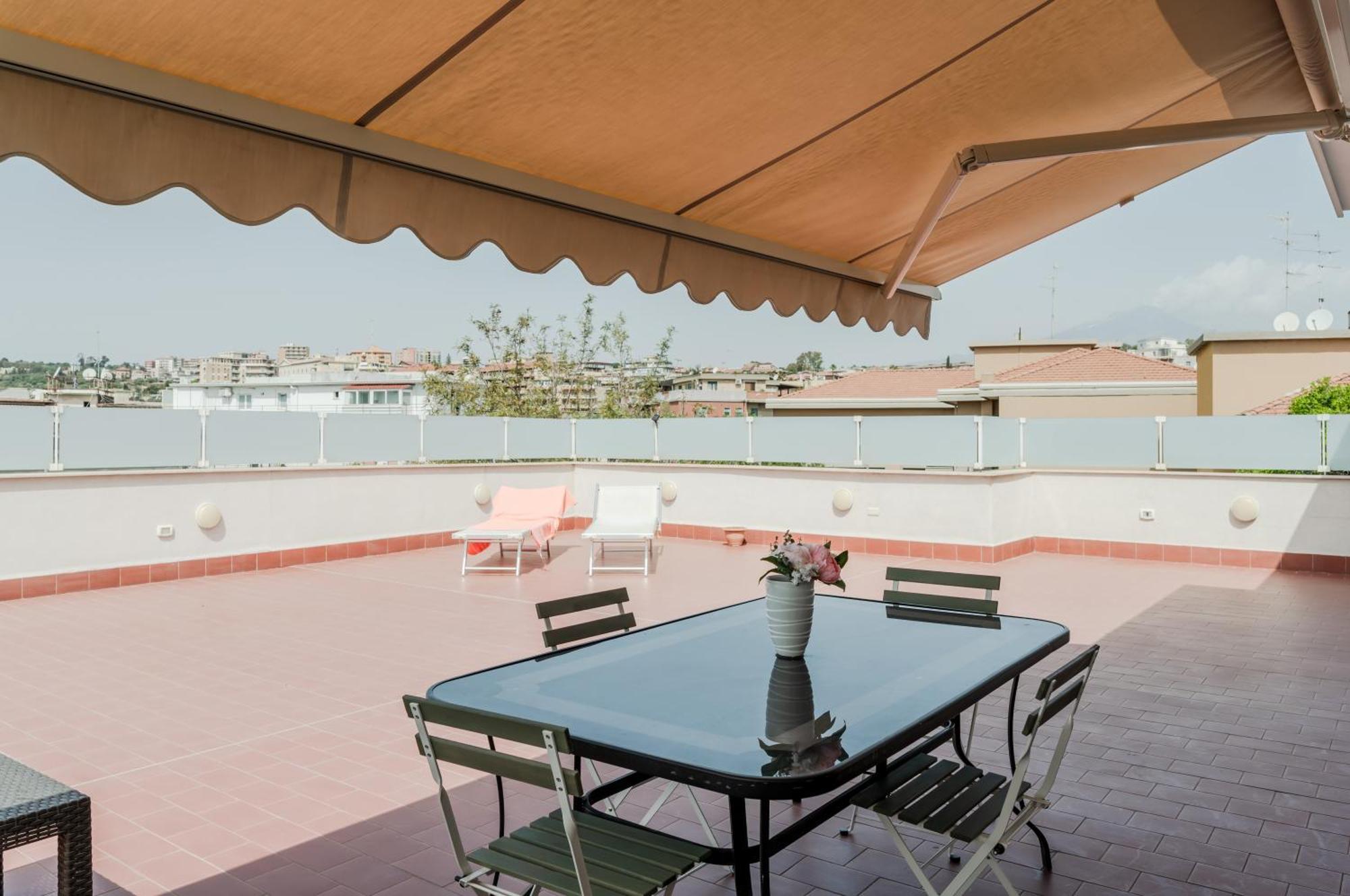 Catania Skyview Terrace: Your Urban Escape Exterior photo